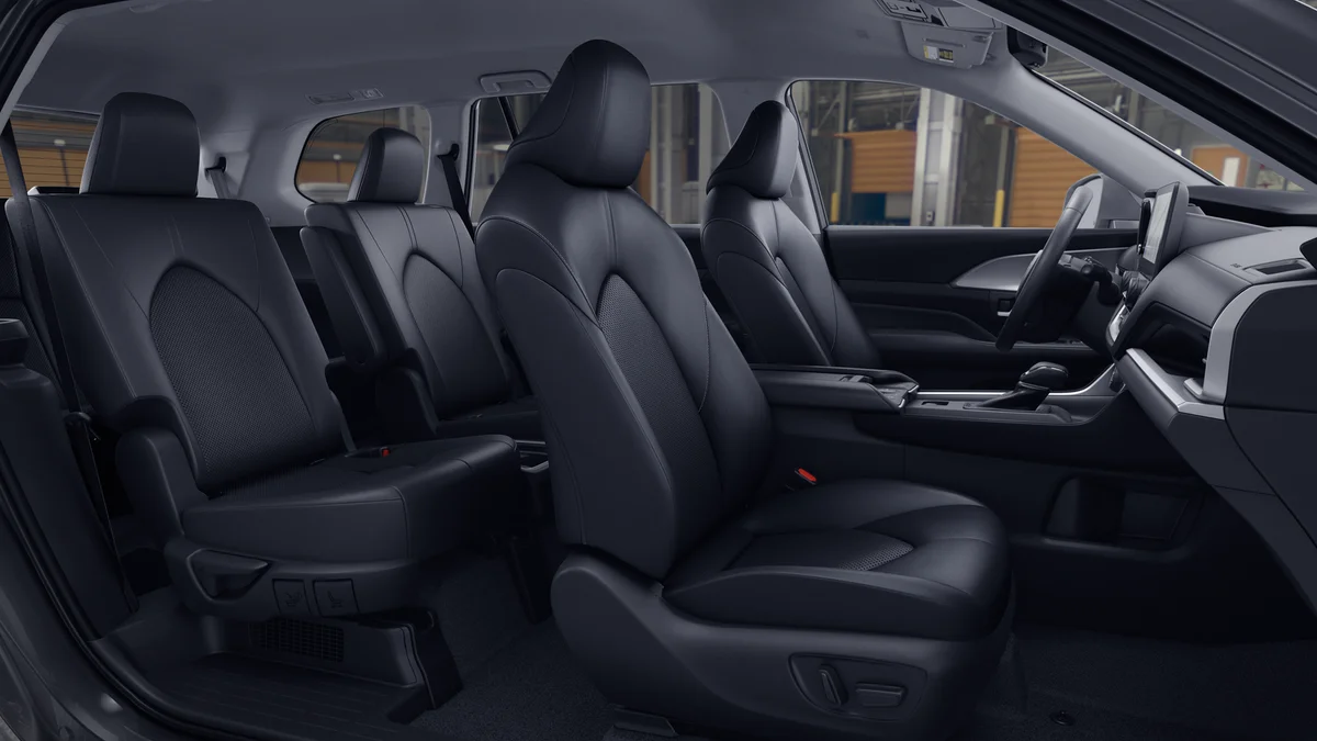 New 2026 Midnight Black Metallic Toyota Hybrid XLE image 20