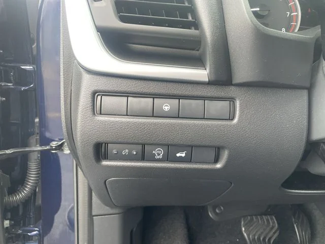 2025 Nissan Rogue SV - Photo 21