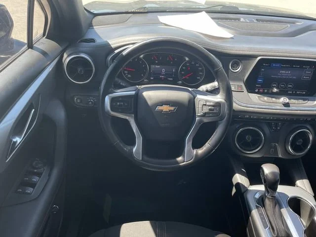 Used 2020 BLACK Chevrolet LT image 12