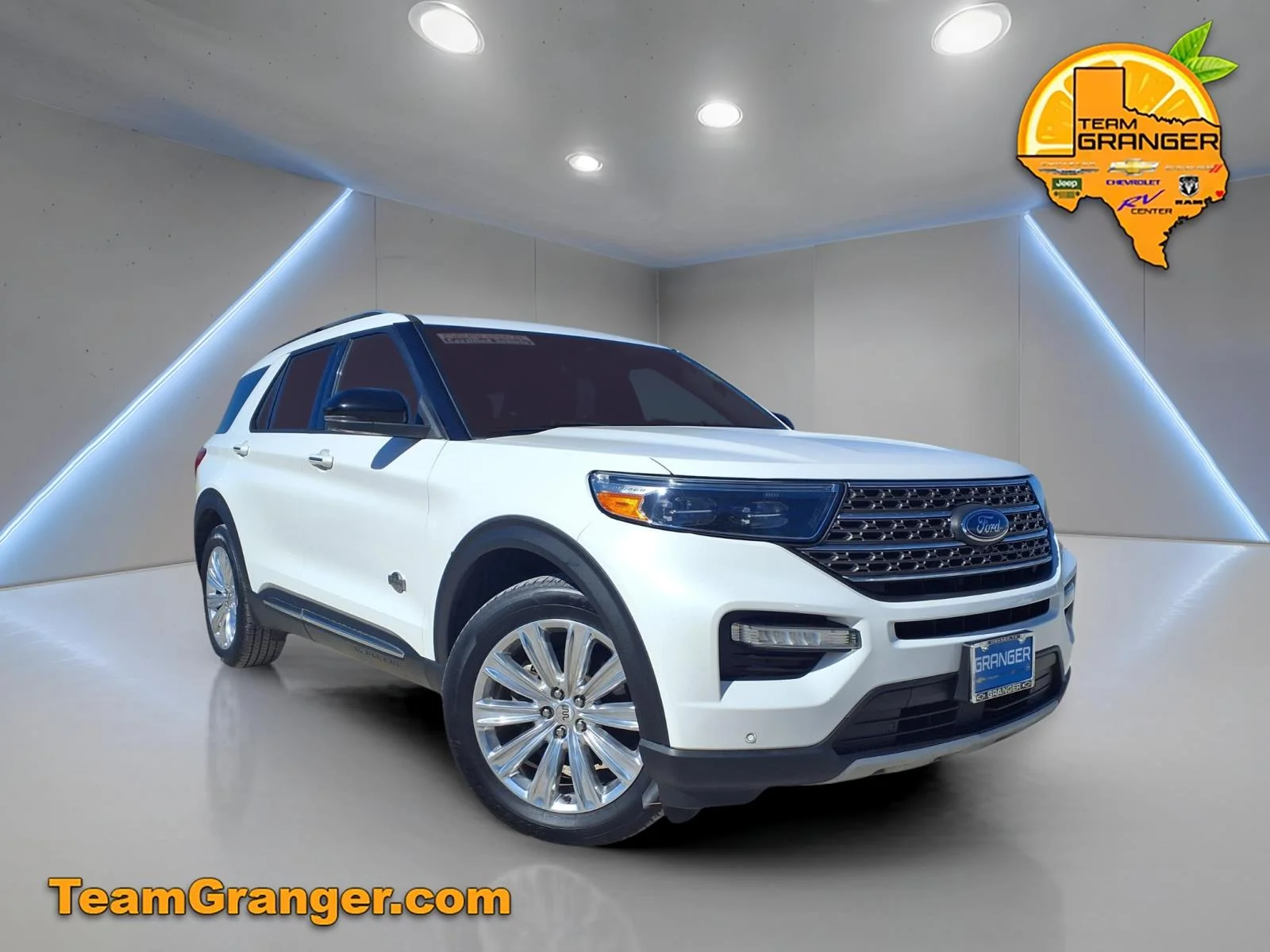 2021 Ford Explorer King Ranch RWD's photo