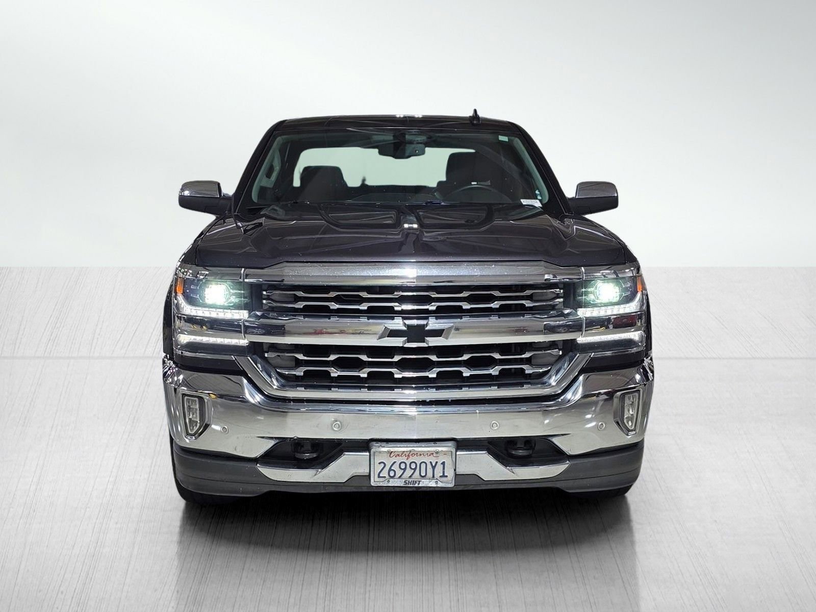 Used 2016 TUNGSTEN METALLIC Chevrolet LTZ image 2