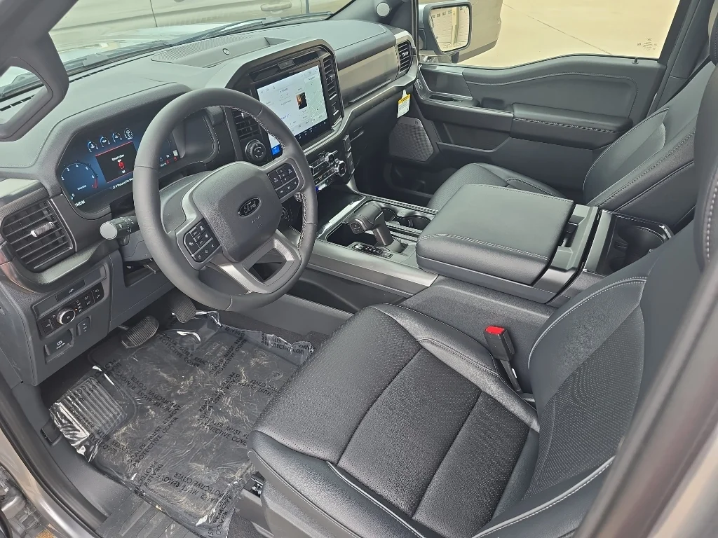 New 2026 Iconic Silver Metallic Ford Lariat® image 10