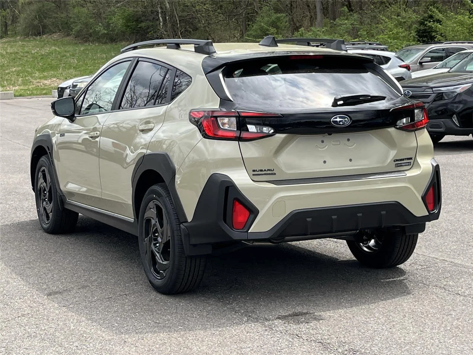 New 2026 SAND DUNE PEARL Subaru Sport Hybrid image 3