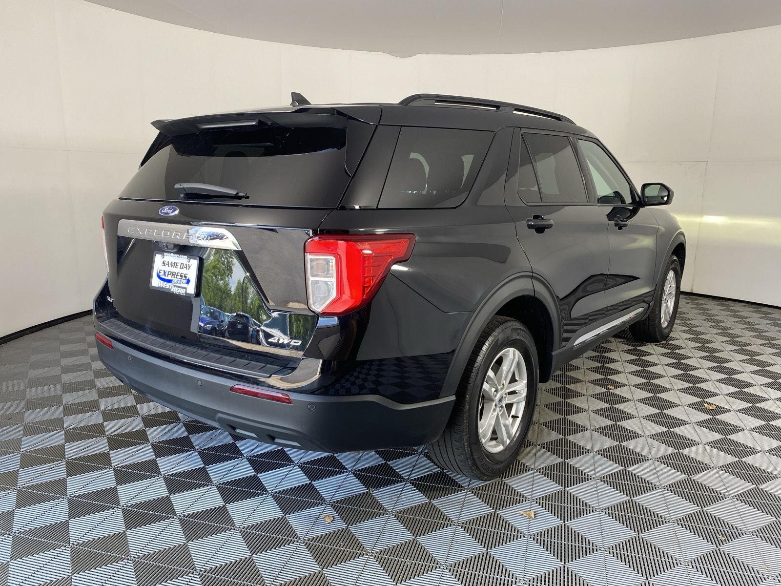 Used 2024 Agate Black Ford XLT image 26