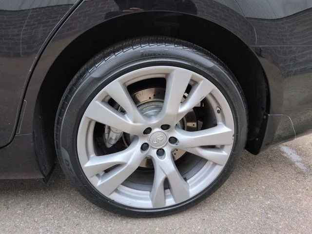 Used 2015 Black Obsidian INFINITI  image 31