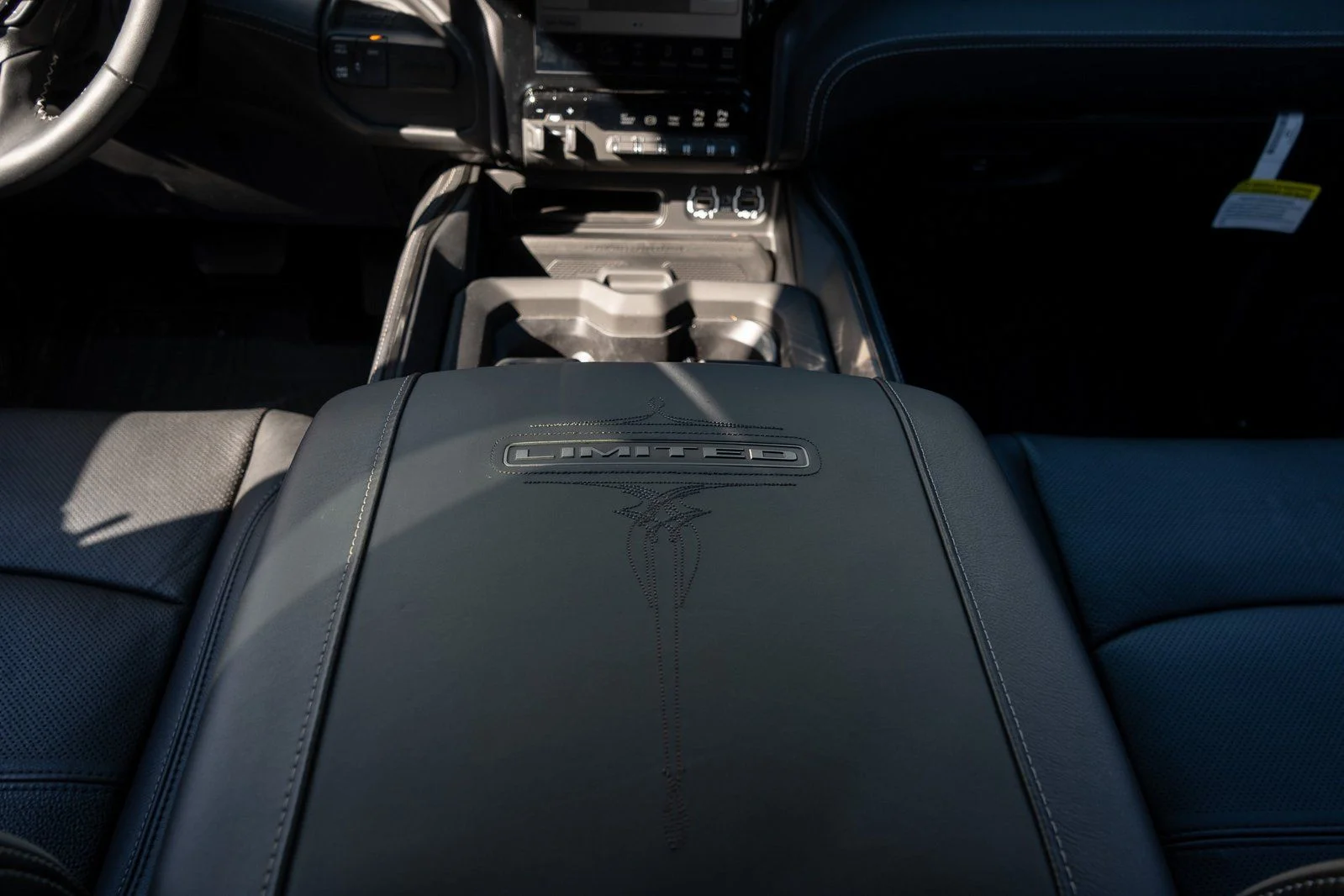 2024 RAM Ram 2500 Pickup Laramie Limited - Photo 31