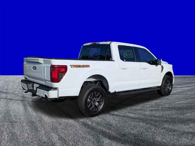 New 2026 Oxford White Ford Tremor® image 4