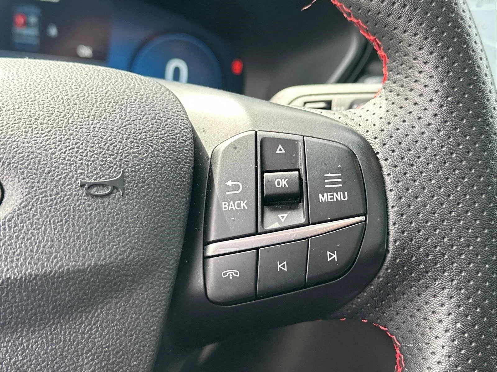 Used 2023 Gray Metallic Ford ST-Line Elite image 24