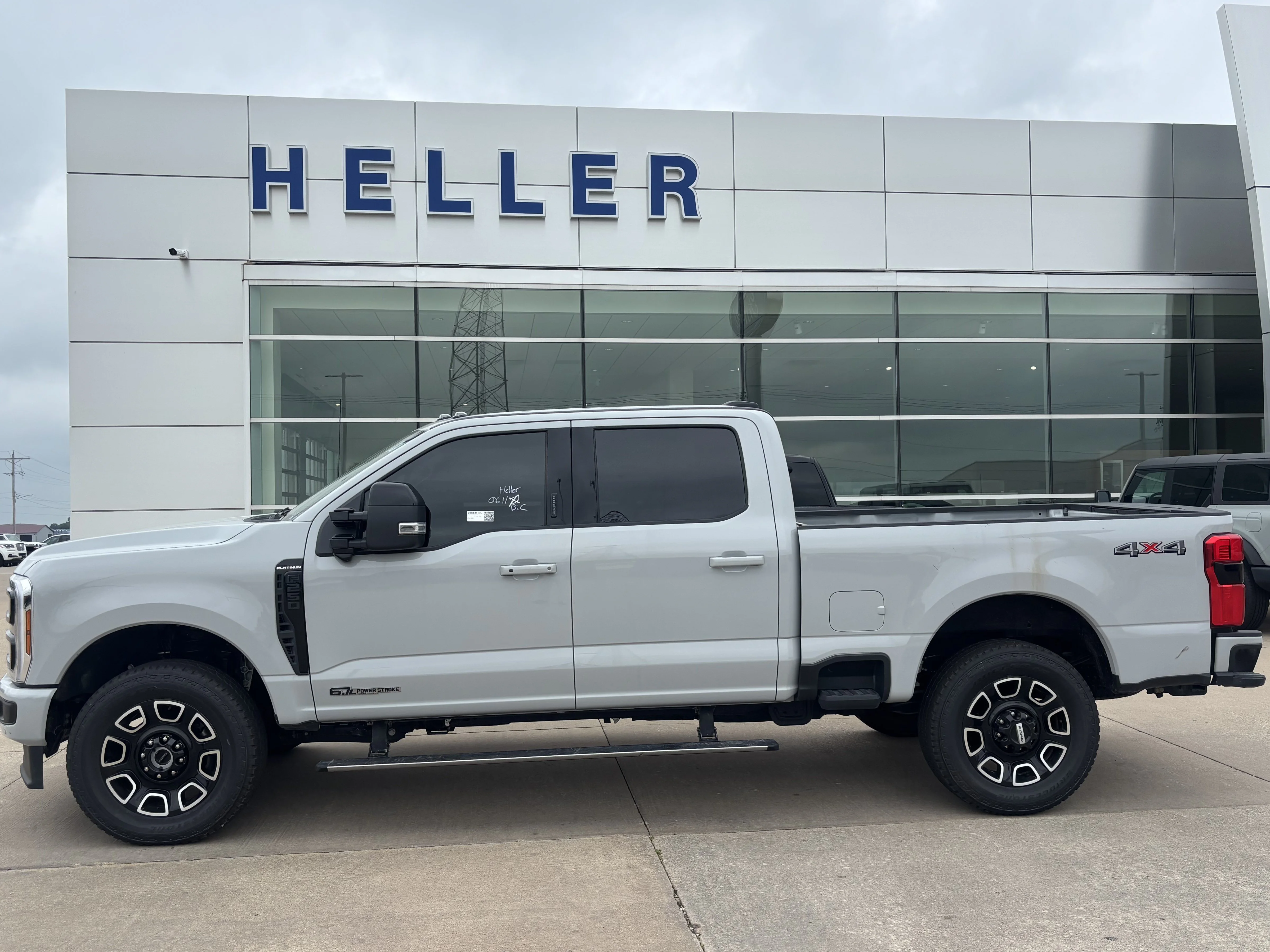 Used 2026 Avalanche Ford Platinum image 3