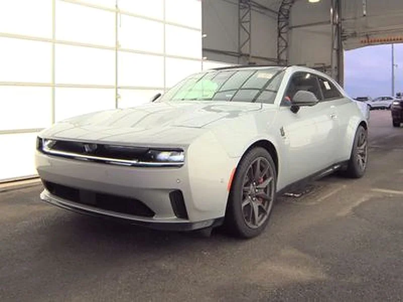 Used 2024 Silver Dodge R/T Scat Pack image 1