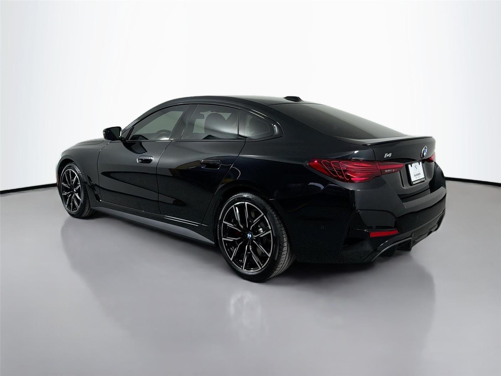 New 2026 Black Sapphire Metallic BMW xDrive40 image 7