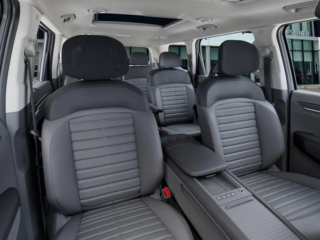 New 2026 Wolf Gray Kia Land AWD image 15