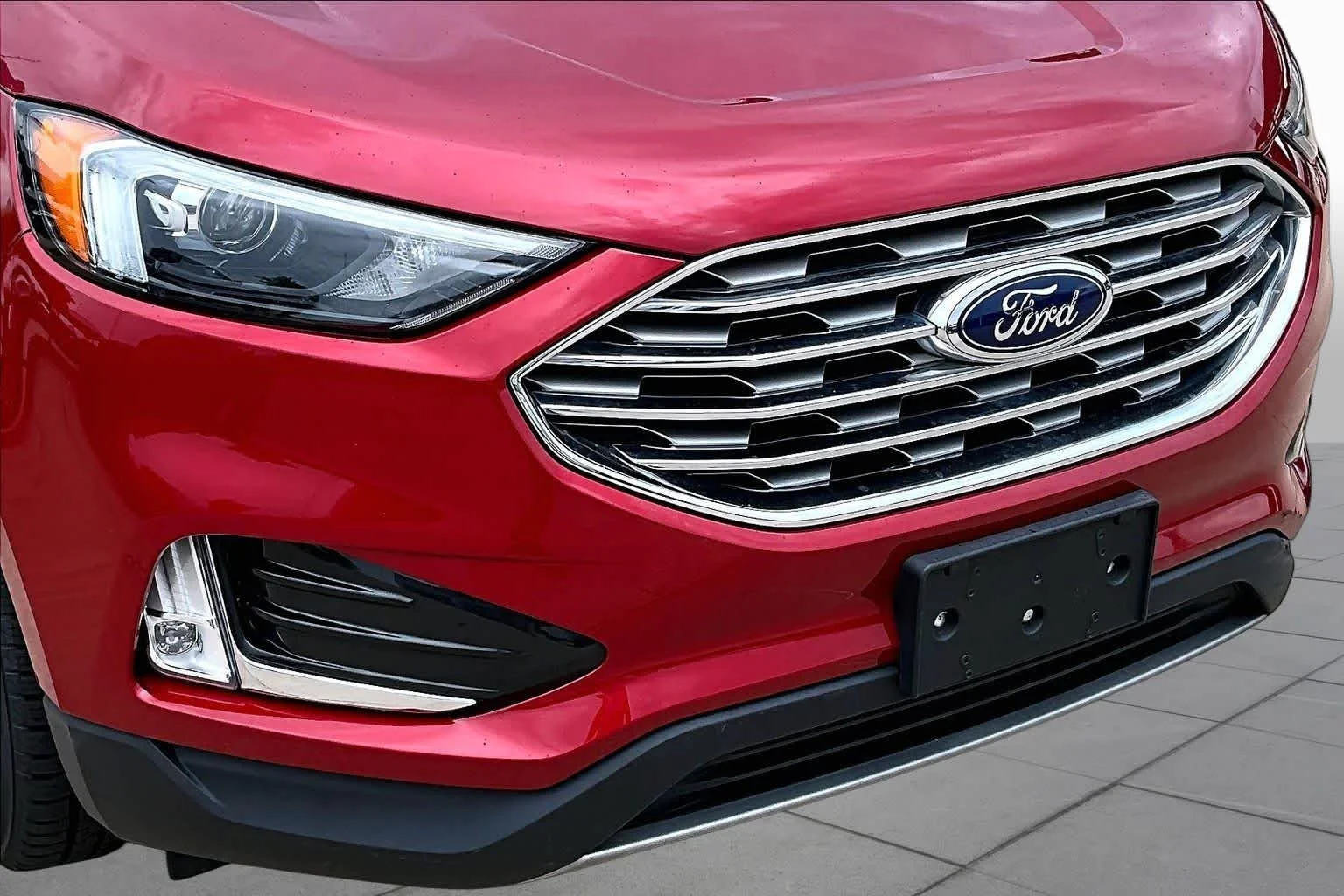 Used 2022 Rapid Red Metallic Tinted Clearcoat Ford SEL image 26
