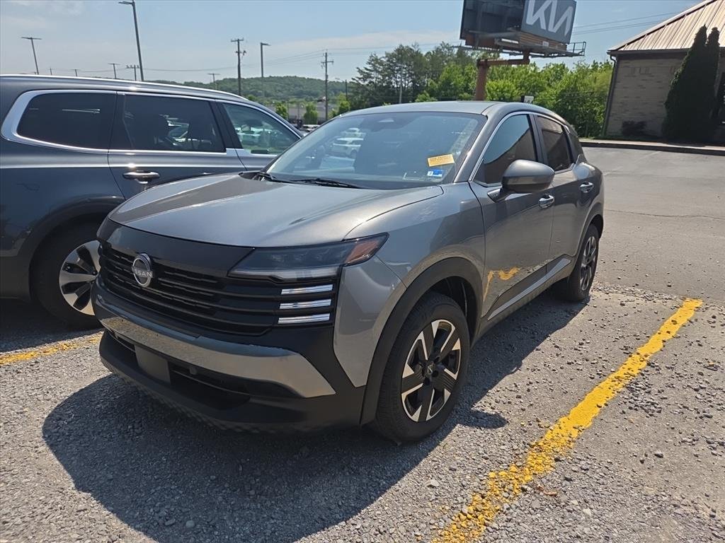 2025 Nissan Kicks 2.0 SV AWD's photo