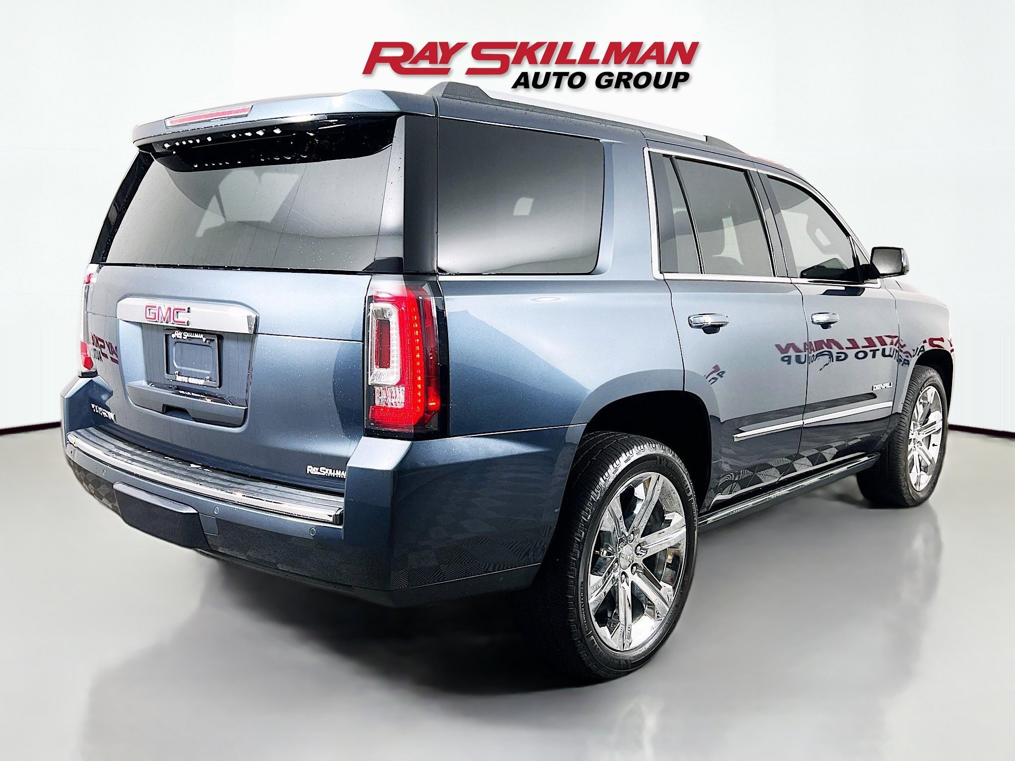 Used 2019 Dark Sky Metallic GMC DENALI image 7