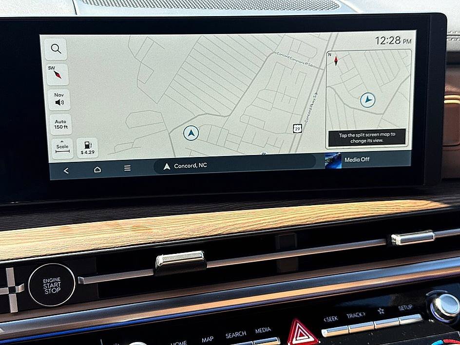 New 2027 Ecotronic Gray Hyundai Limited image 9