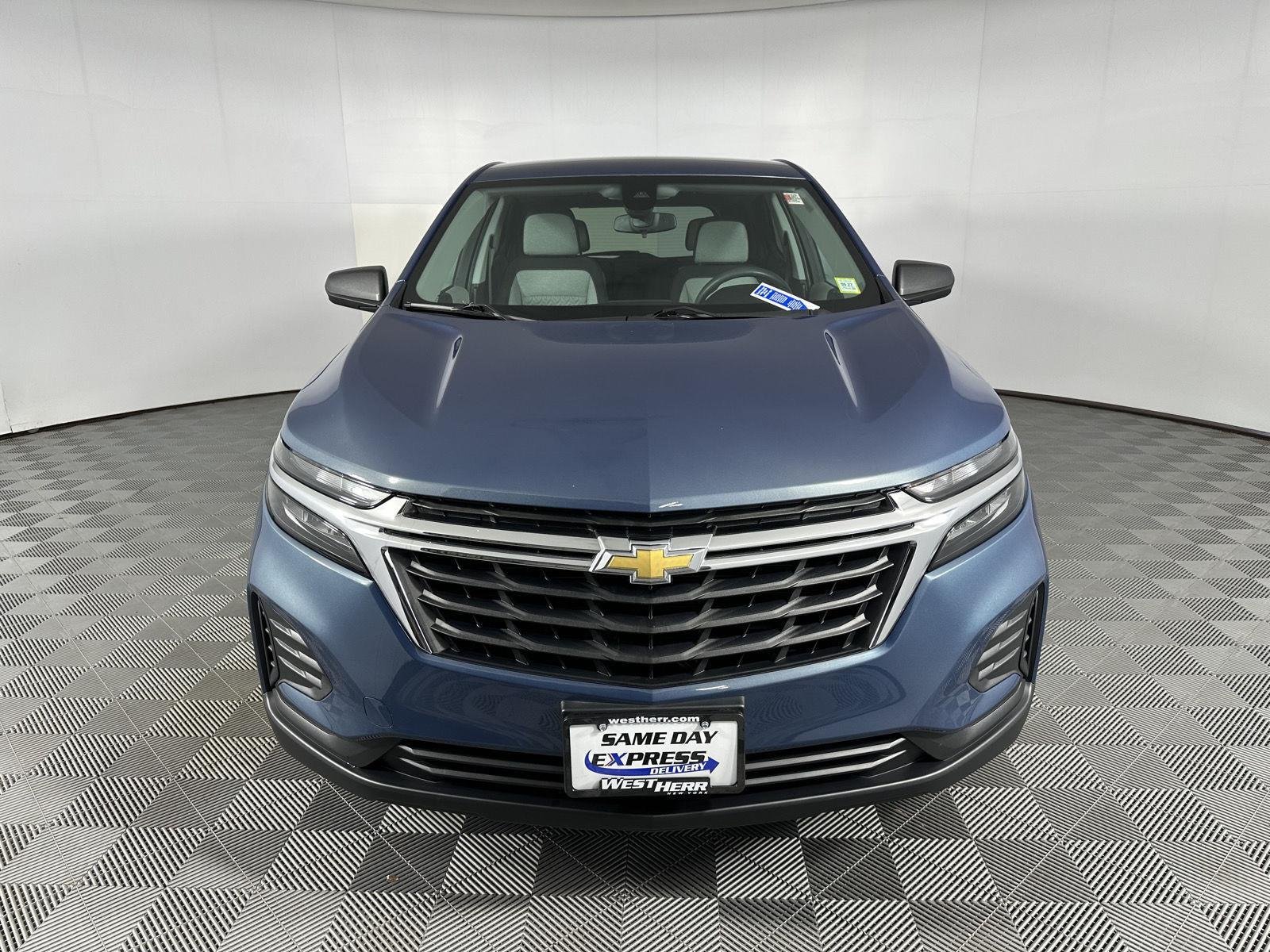 Used 2024 Lakeshore Blue Metallic Chevrolet  image 12