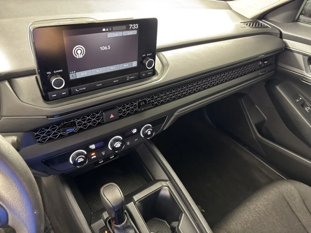 Used 2024 Gray Honda LX image 29