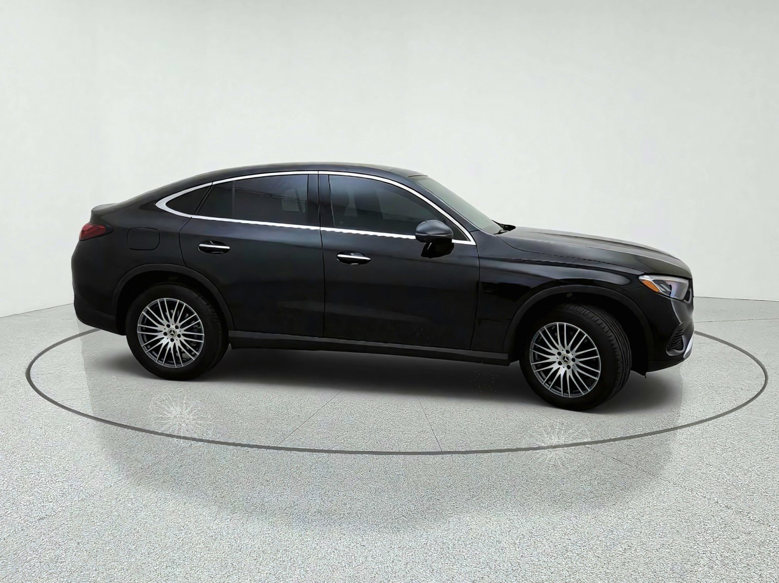 Certified Used 2025 Obsidian Black Metallic Mercedes-Benz GLC 300 image 6