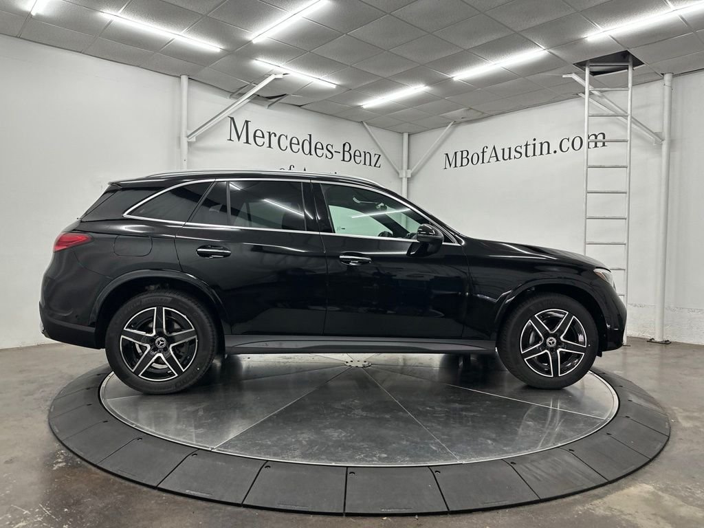 New 2026 Black Mercedes-Benz GLC 300 image 8