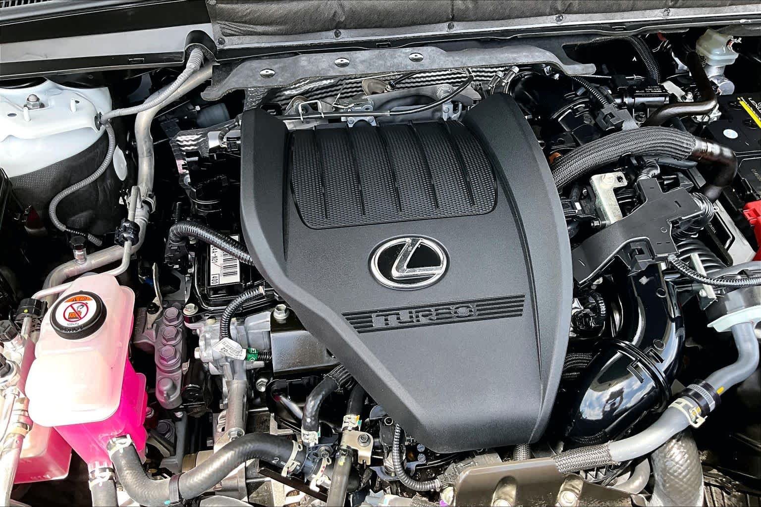 Used 2023 Eminent White Pearl Lexus Premium Plus image 33