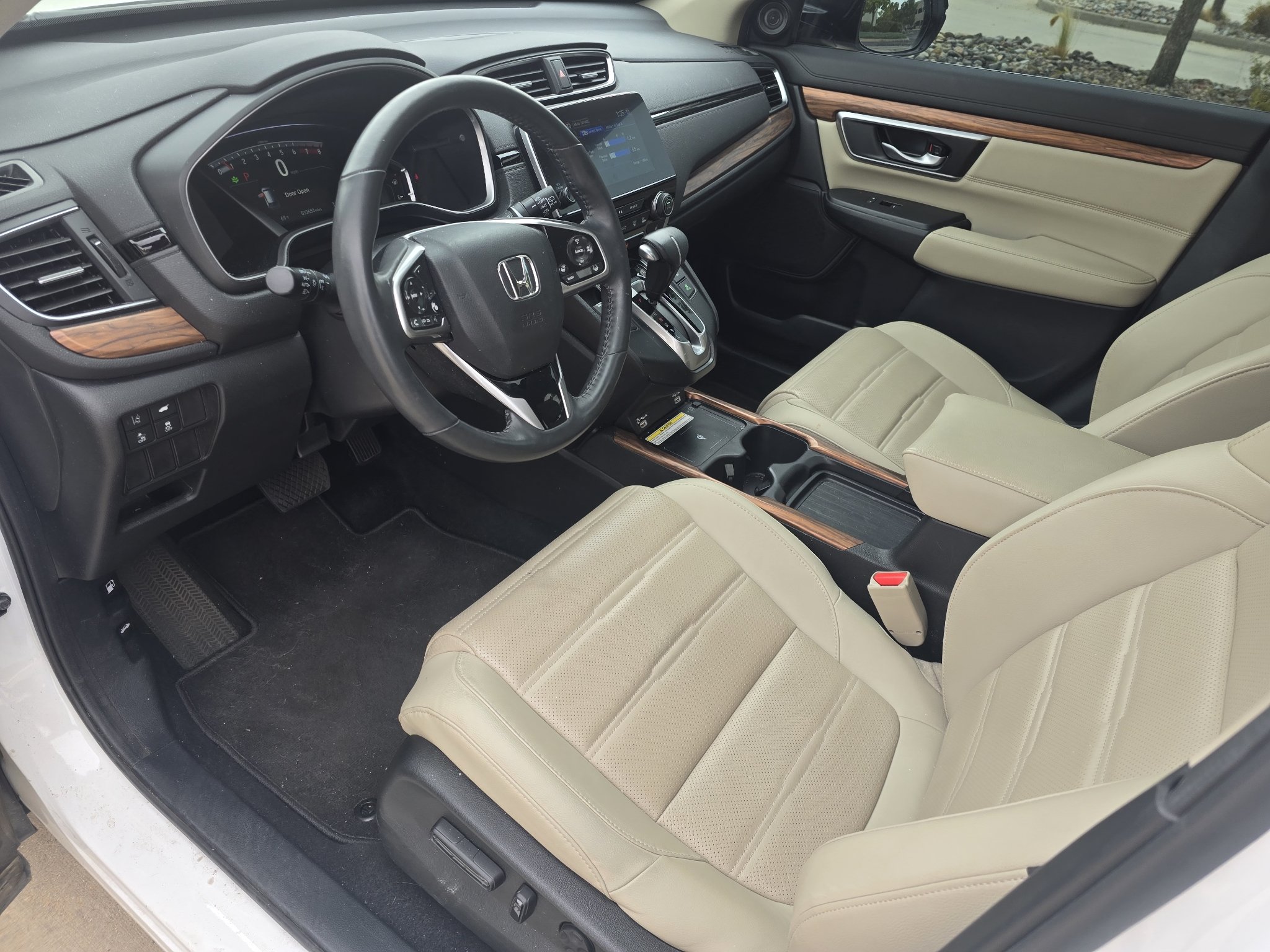Used 2021 Platinum White Pearl Honda Touring image 25