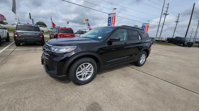 New 2026 Agate Black Metallic Ford Active image 5