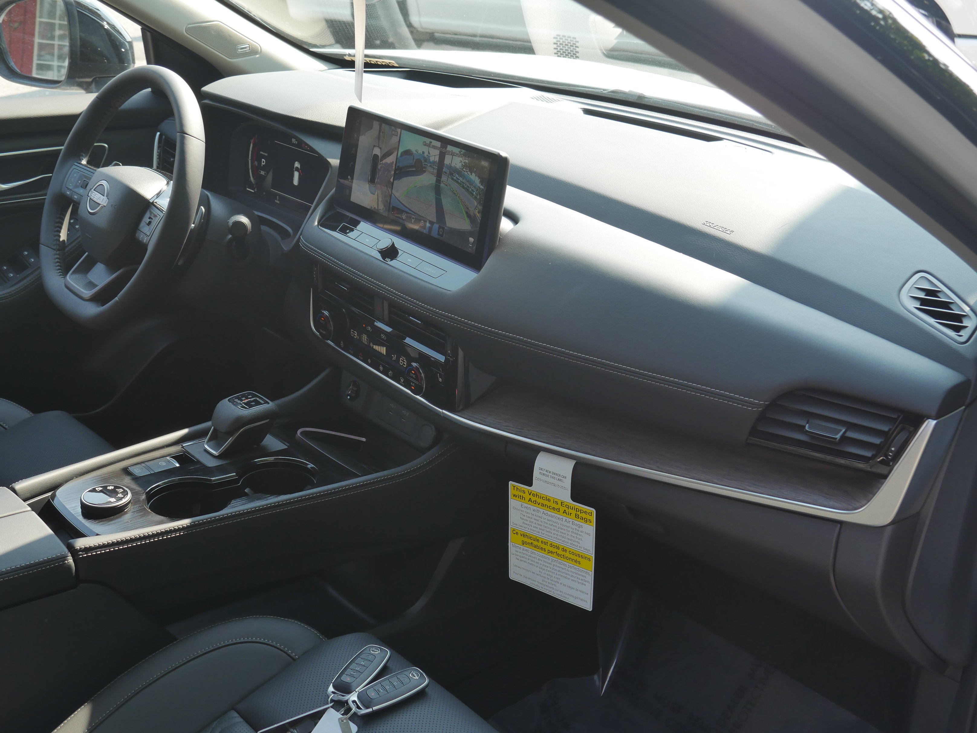 New 2026 Everest White Pearl TriCoat / Super Black Two-tone Nissan Platinum image 25