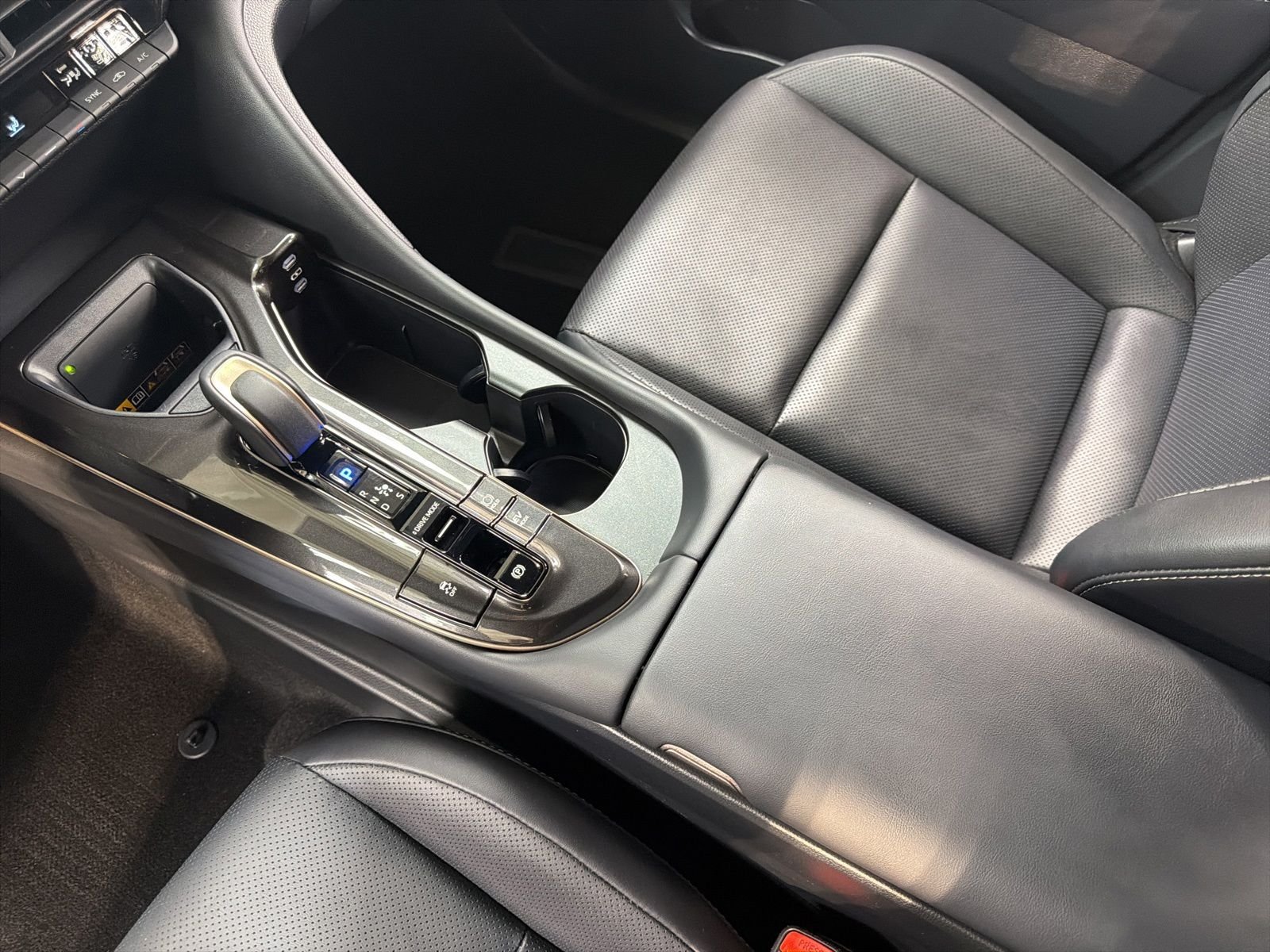 Used 2025 Black Toyota XLE image 20