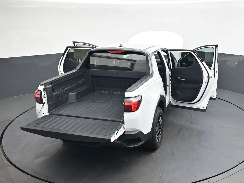 Used 2023 White Hyundai SEL image 51