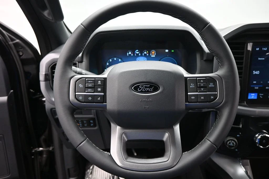 New 2026 Agate Black Metallic Ford XLT image 14