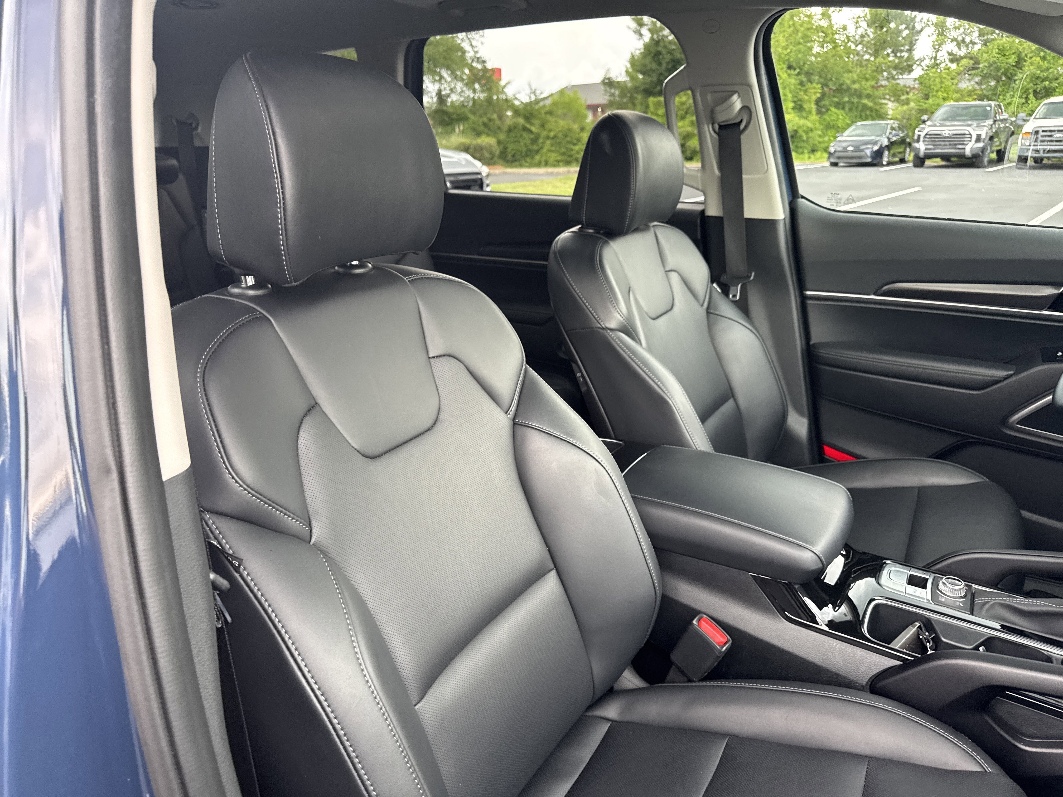 Used 2025 Midnight Lake Blue Kia S image 39