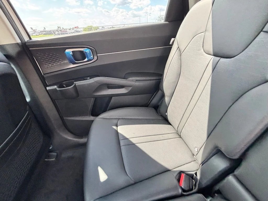 New 2026 White Kia EX image 20