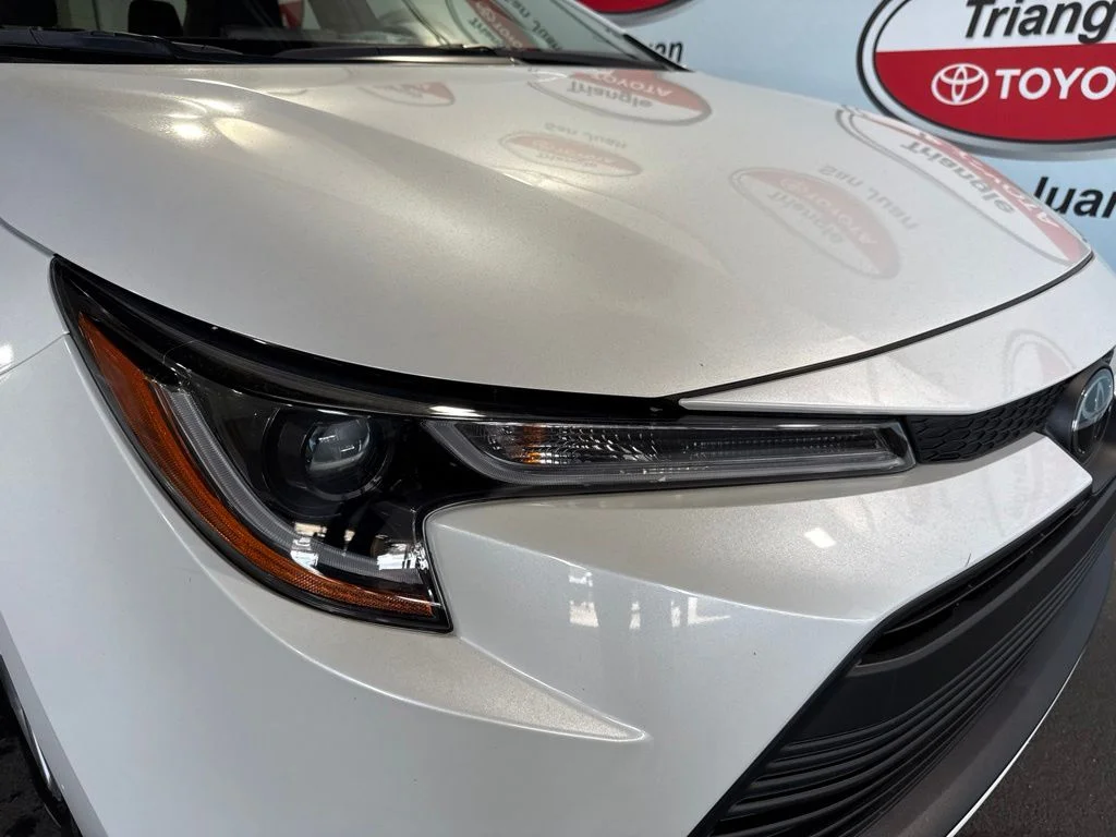 Used 2025 Beige Toyota LE image 10