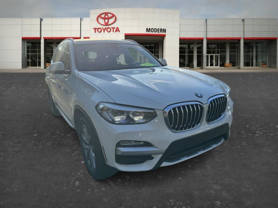 Used 2019 Alpine White BMW xDrive30i image 3