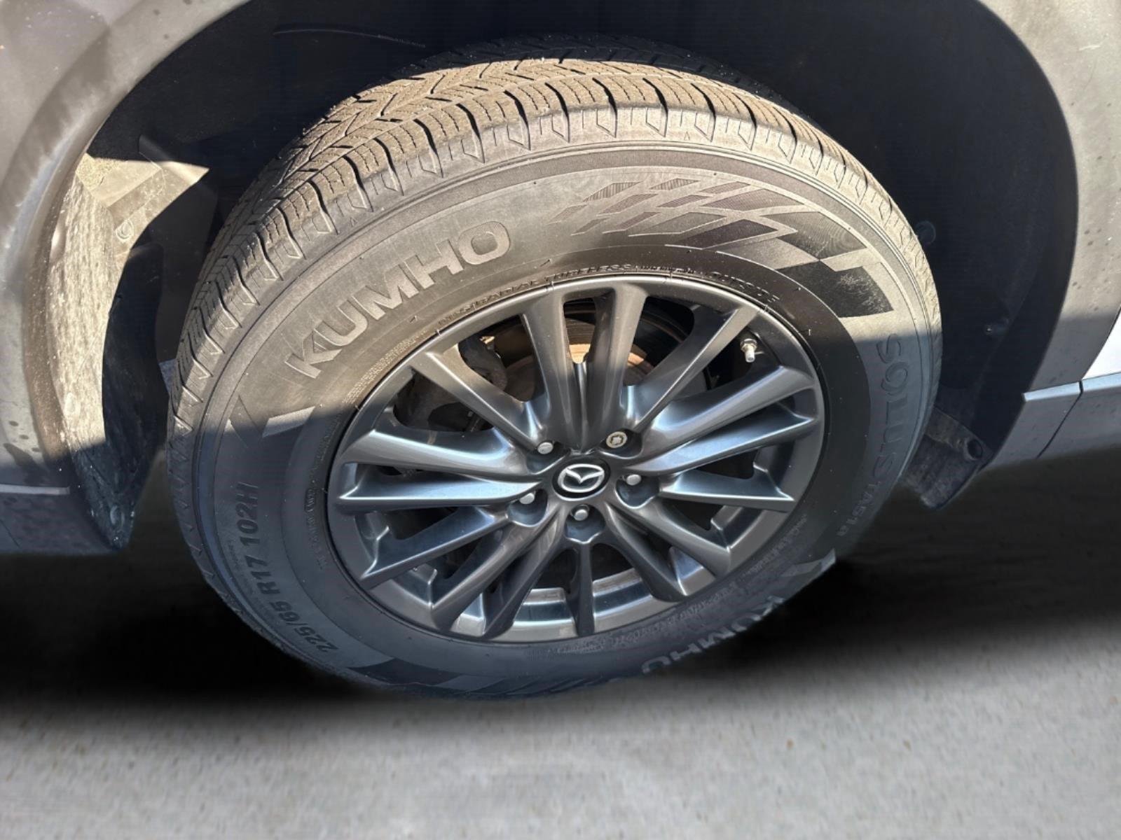 Used 2020 Snowflake White Pearl Mica Mazda Touring image 18