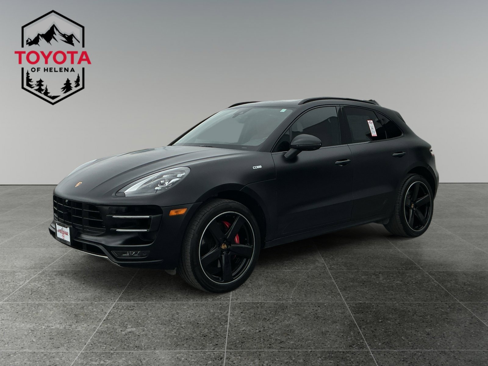2017 Porsche Macan Turbo's photo