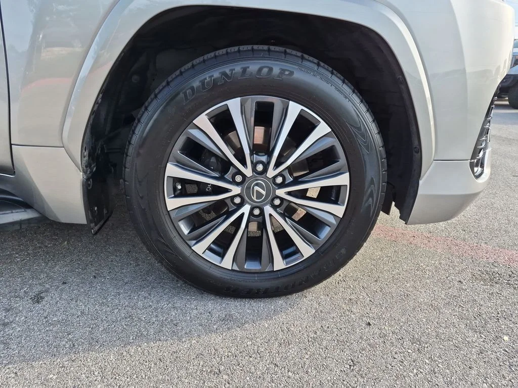 Used 2022 Silver Lexus 600 Premium image 15