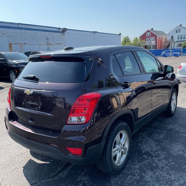 Used 2020 Red Chevrolet LS image 3