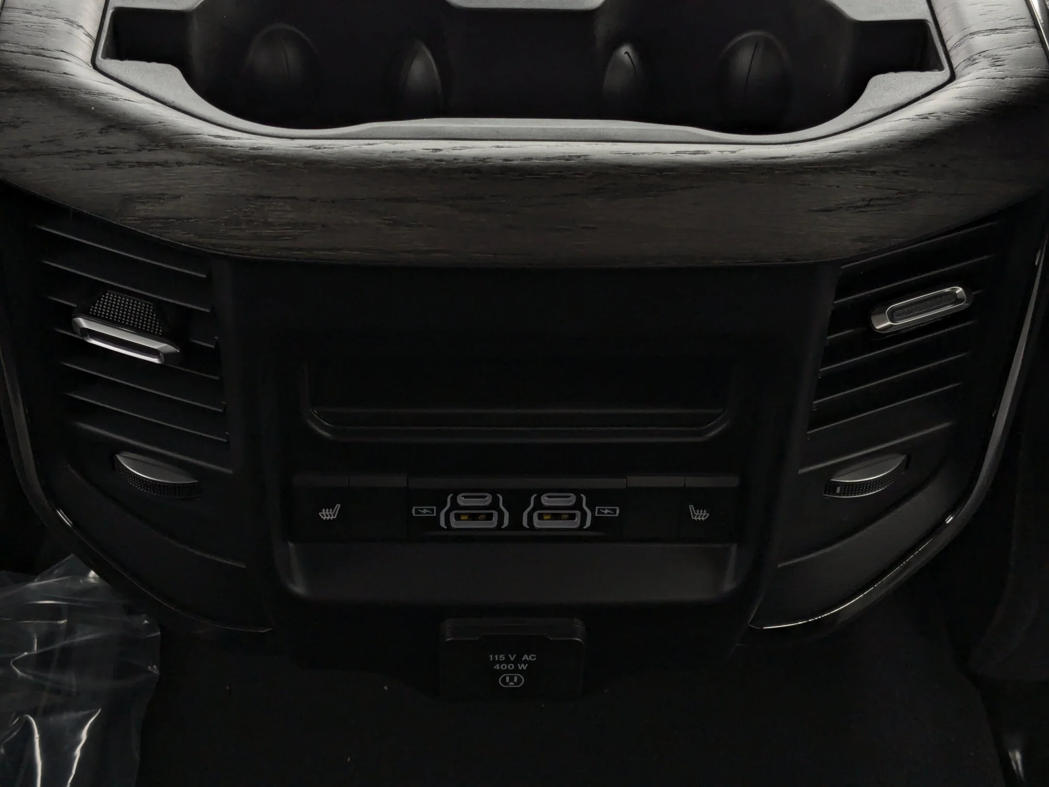 New 2026 Black RAM Limited - - 4x4 - 5th Wheel/Gooseneck Prep - 360 Cameras - Sunroof & More! image 29