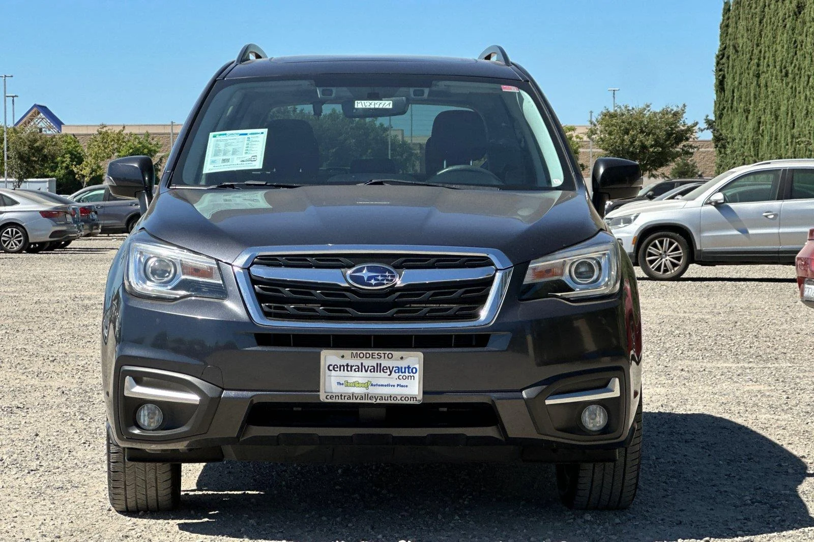 Used 2018 Crystal Black Silica Subaru Touring image 9
