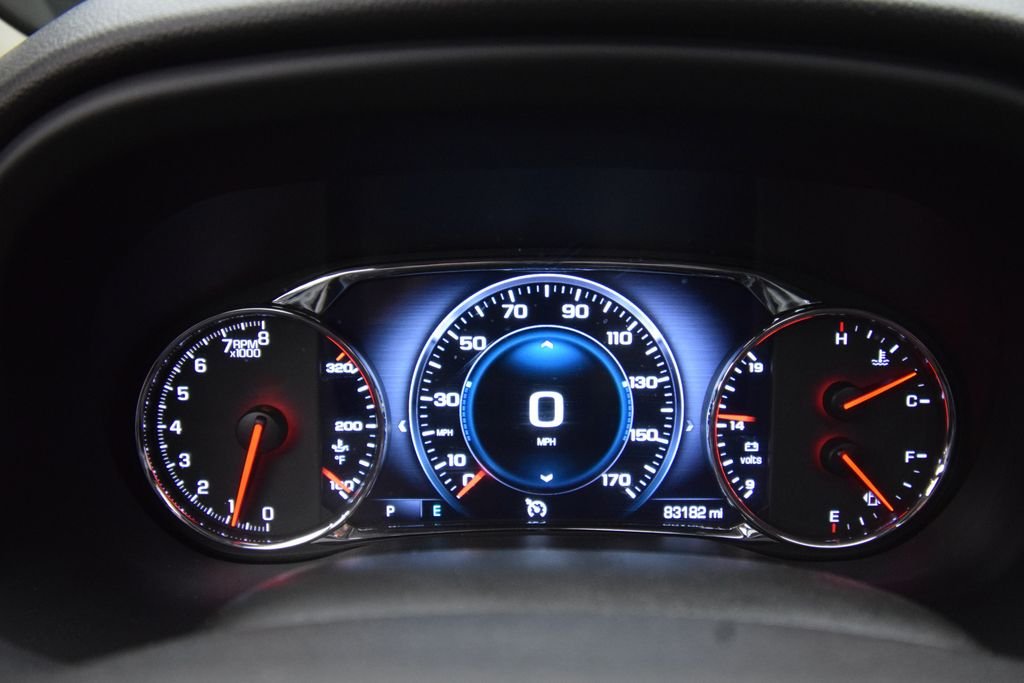 Used 2019 White Frost Tricoat GMC Denali image 24