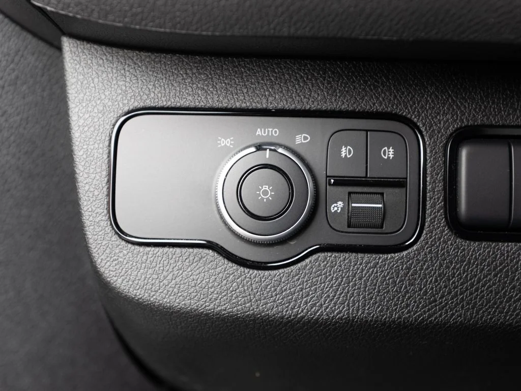 Used 2025 Hightech Silver Mercedes-Benz Crew 170 WB image 9