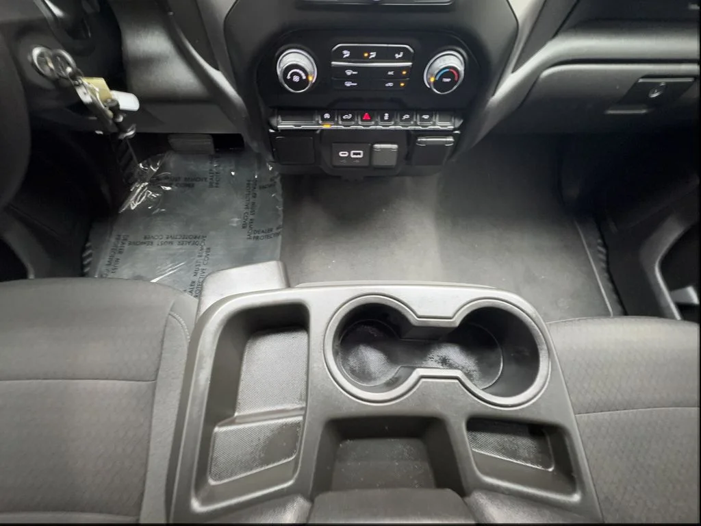 Used 2022 Black Chevrolet Custom image 25