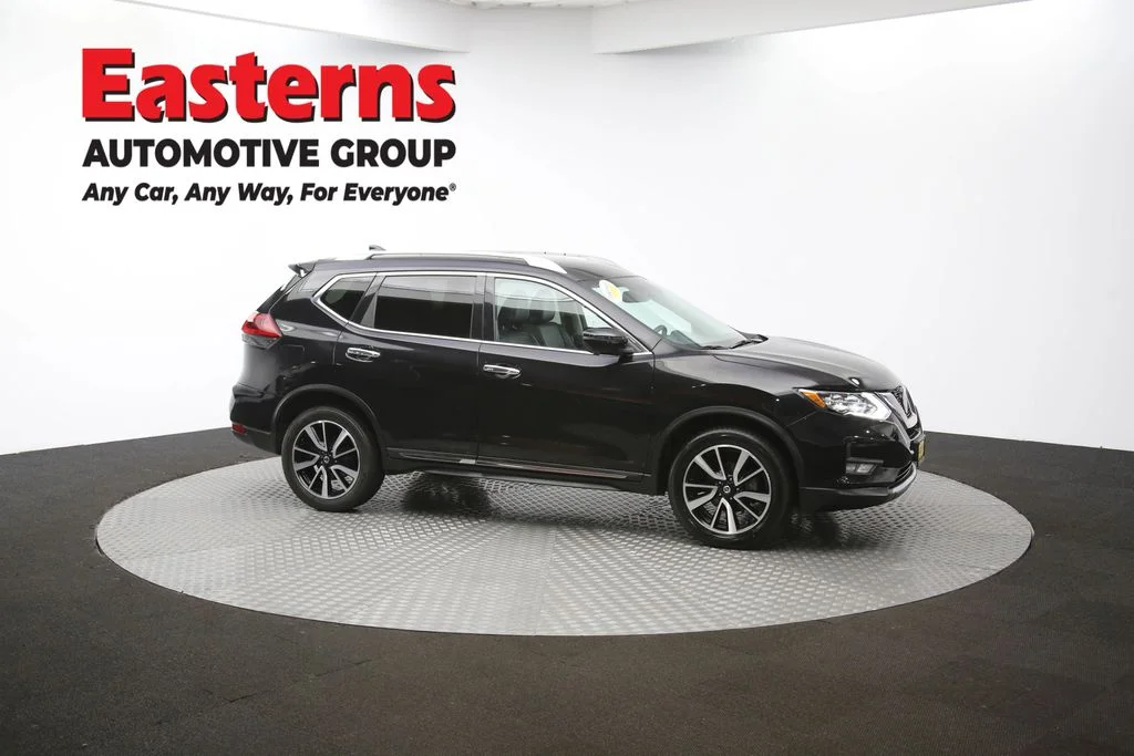 Used 2020 Black Nissan SL image 53