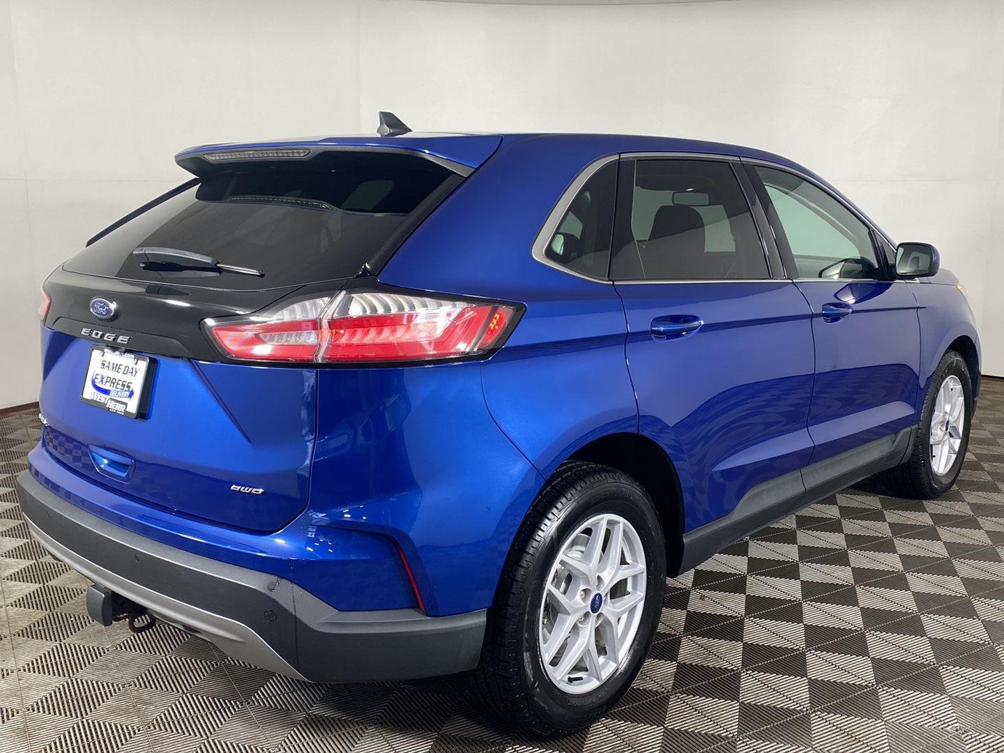 Used 2021 Blue Metallic Ford SEL image 21