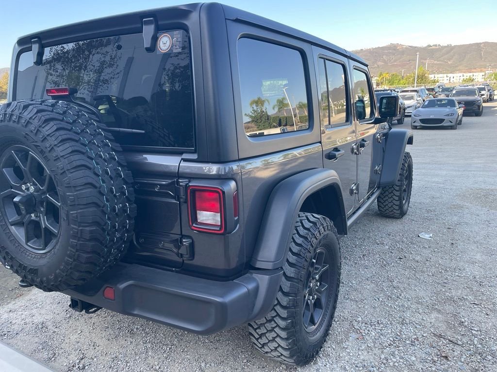 Used 2025 Crystal Metallic Jeep Willys image 8