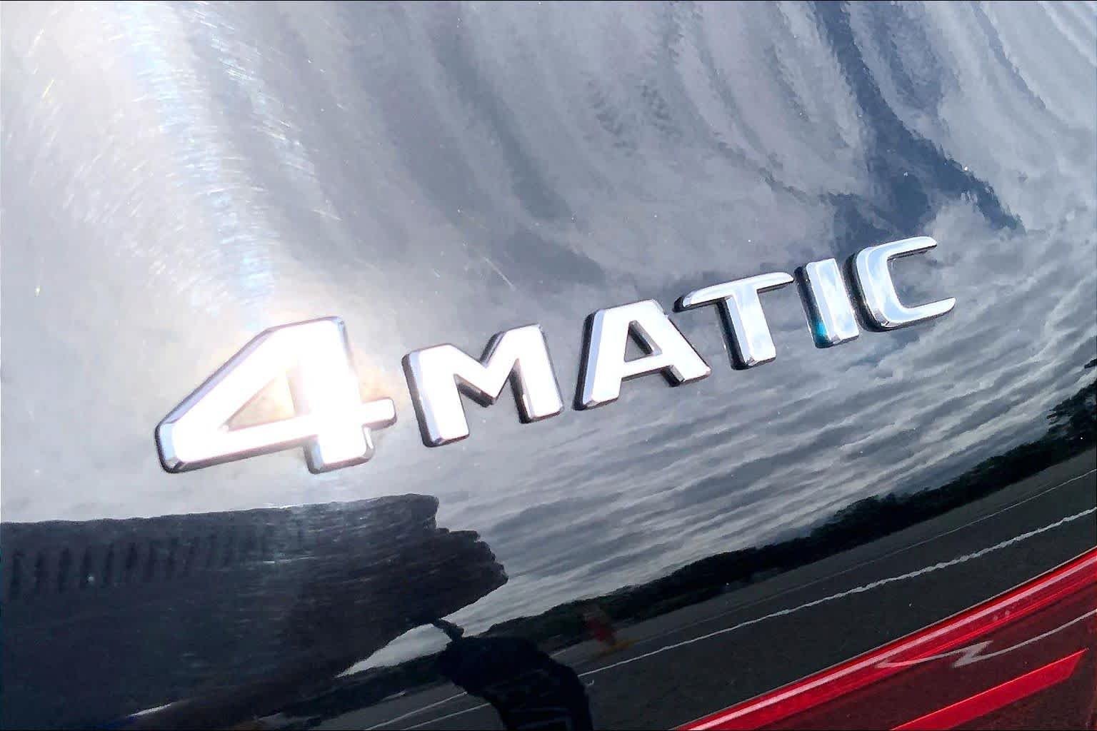 Used 2021 Black Mercedes-Benz GLC 300 image 32