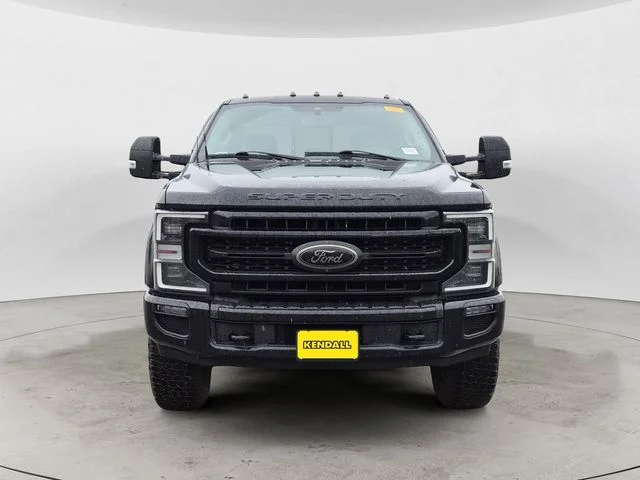 Used 2020 Black Metallic Ford Lariat image 2