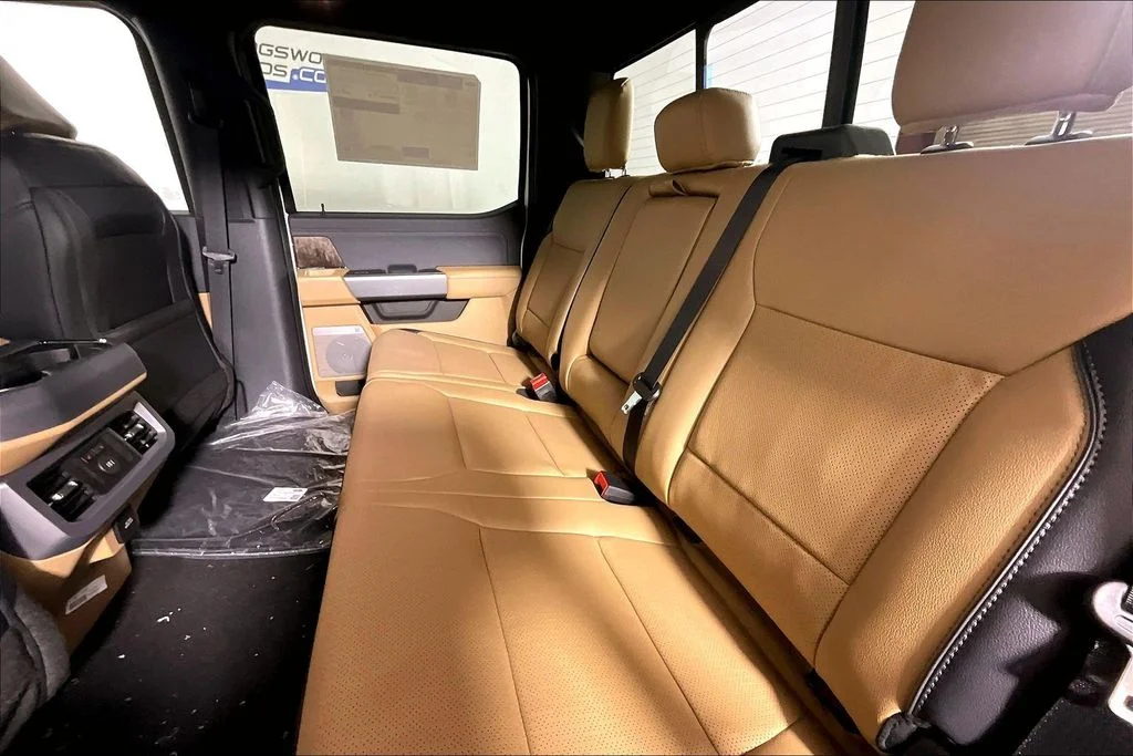 New 2026 Star White Metallic Tri-Coat Ford F-350® Lariat® image 10